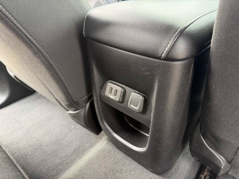 Used 2020 Chevrolet Colorado LT RWD image 18