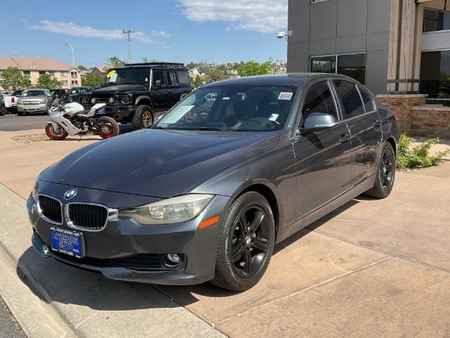 Used 2015 BMW 320i Sedan RWD image 3