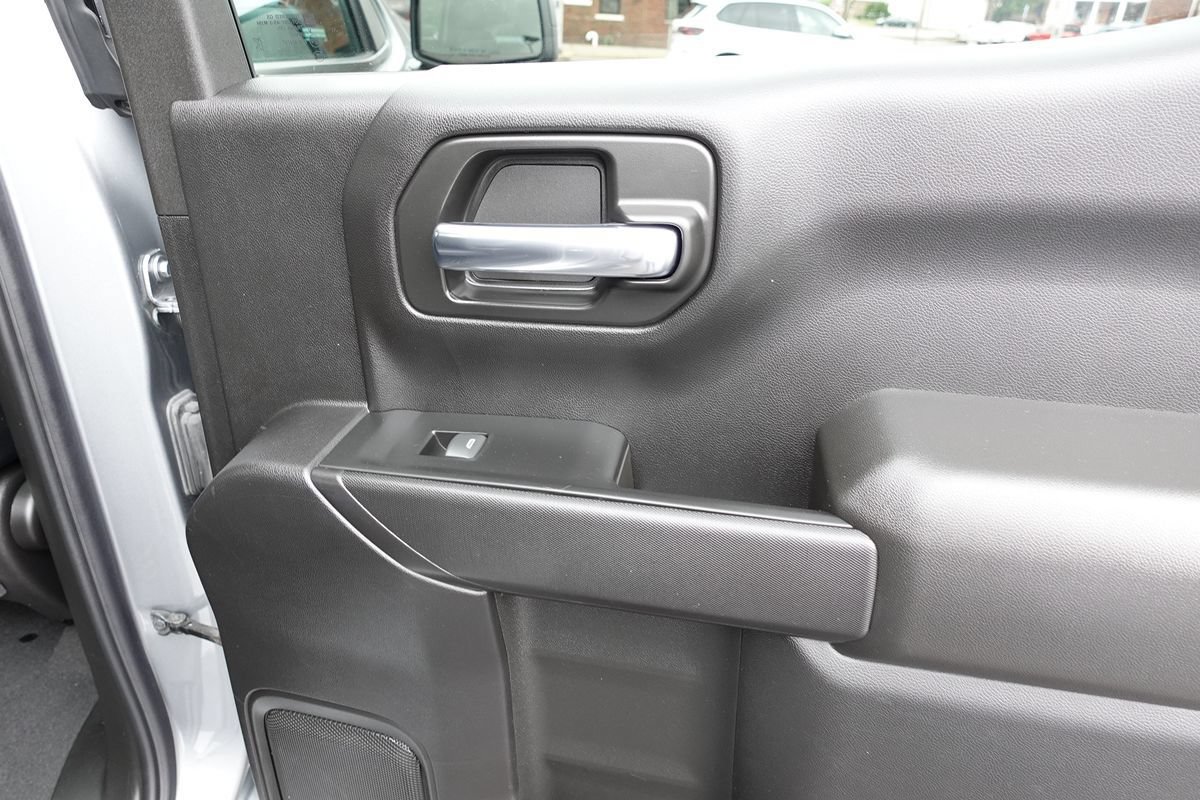 Used 2024 Chevrolet Silverado 1500 Custom w/ Rally Edition AWD/4WD image 28