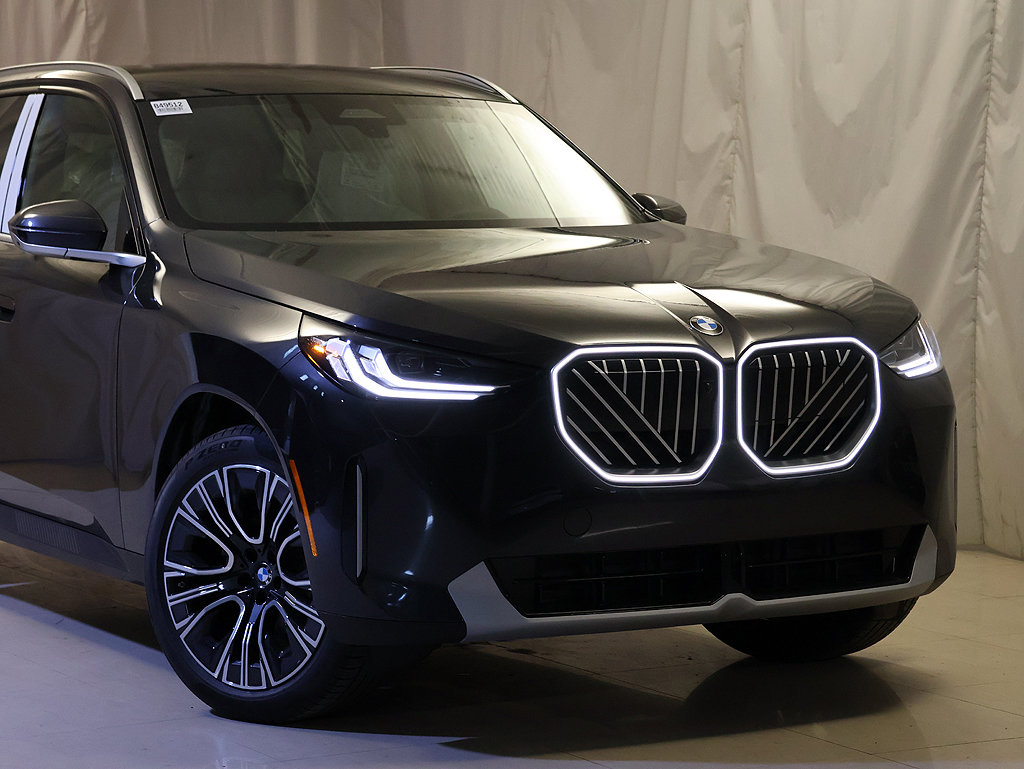 New 2026 BMW X3 xDrive30i w/ Premium Package AWD/4WD image 2