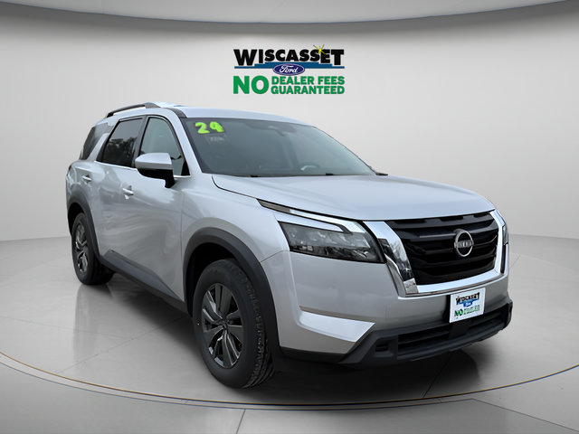 Used 2024 Nissan Pathfinder SV