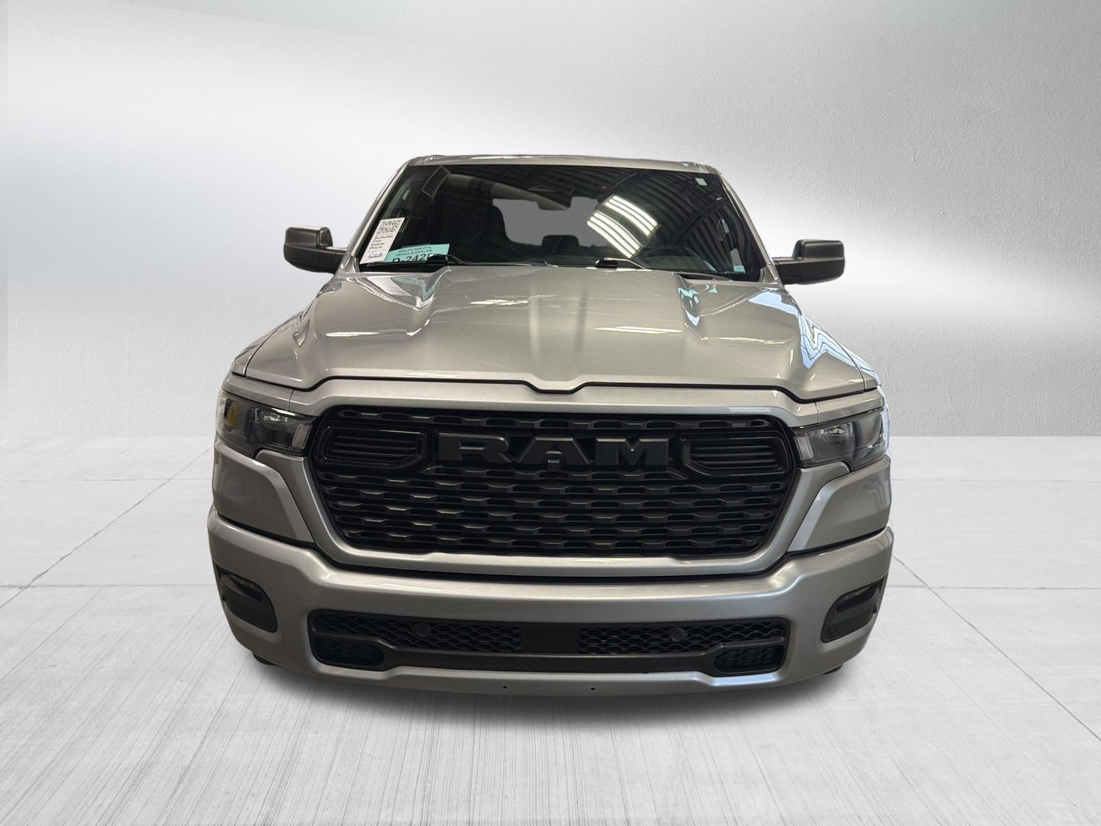 Used 2025 RAM 1500 Tradesman AWD/4WD image 2