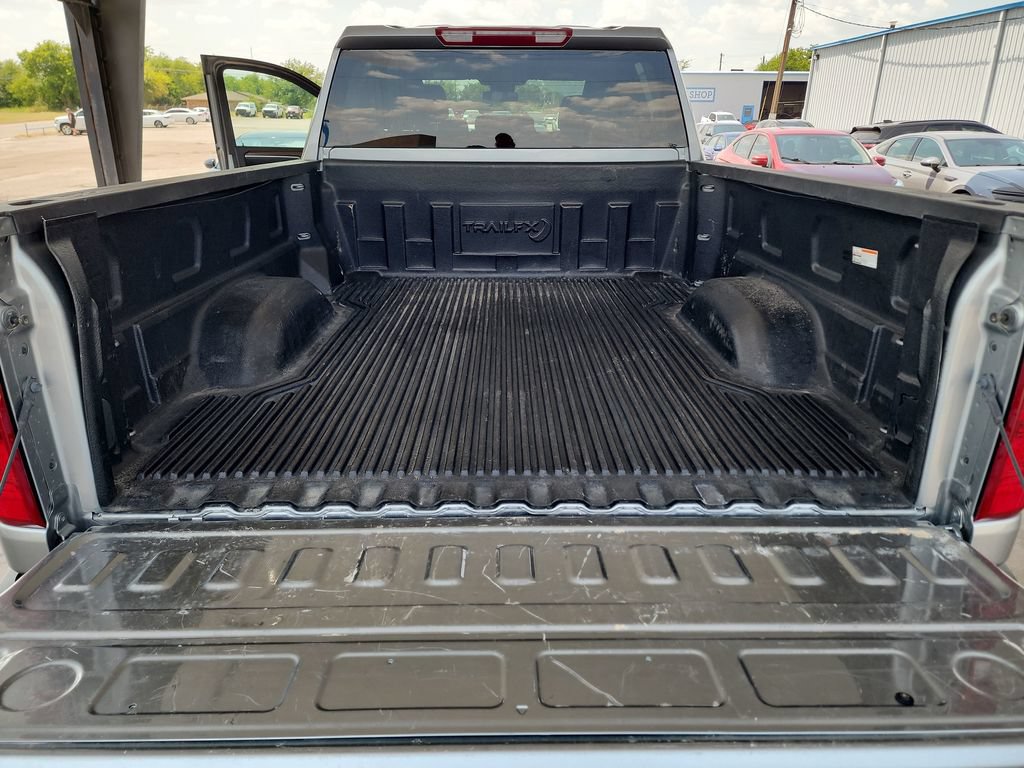Used 2025 Chevrolet Silverado 2500 LT w/ Convenience Package AWD/4WD image 38