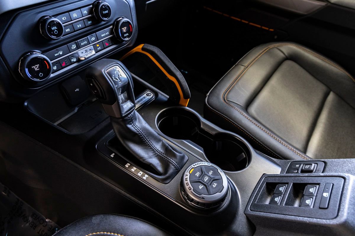 Used 2023 Ford Bronco Badlands image 20