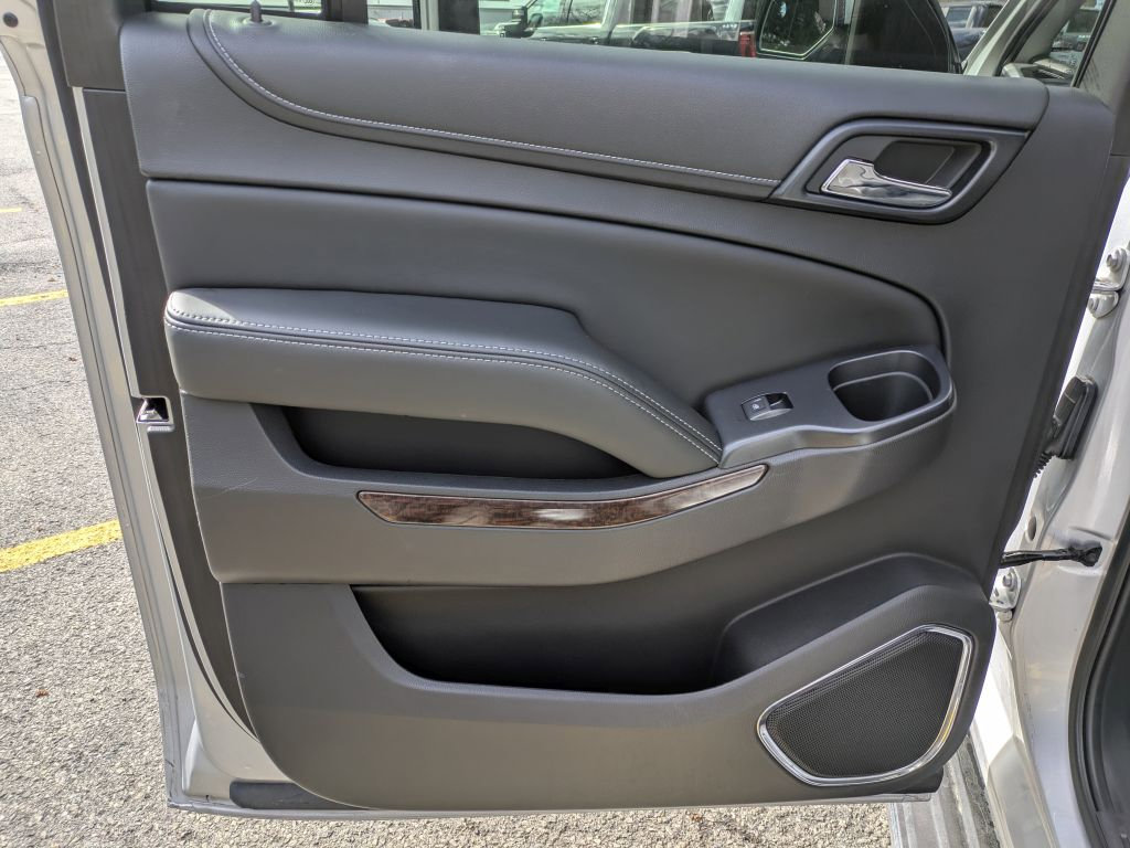 Used 2015 GMC Yukon XL SLE w/ Convenience Package image 27