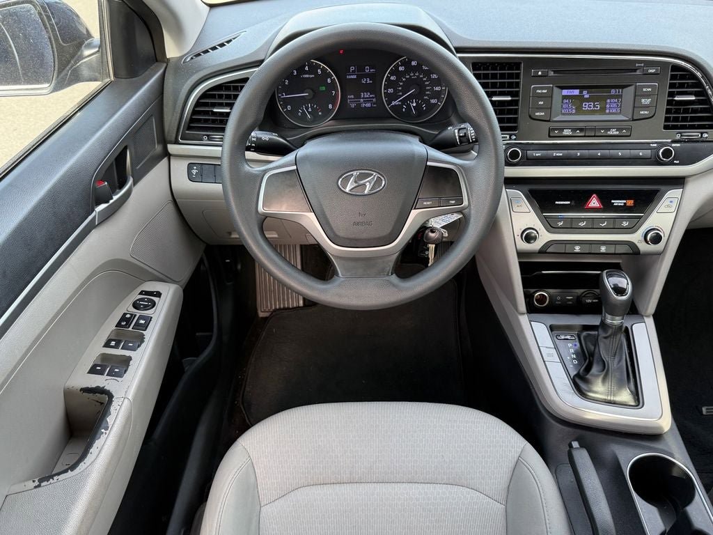 Used 2017 Hyundai Elantra SE FWD image 17
