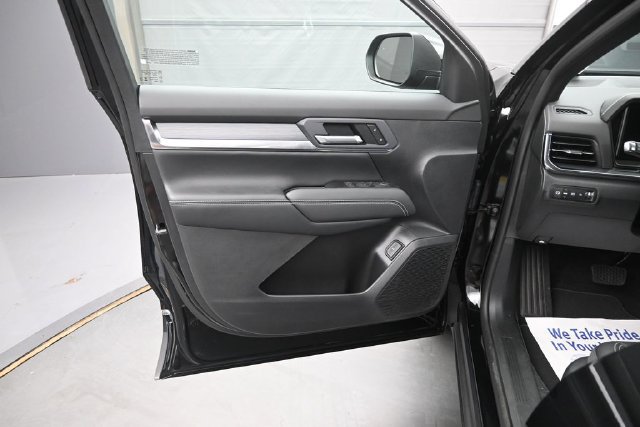 New 2027 GMC Terrain Elevation w/ Elevation Premium Package FWD image 12
