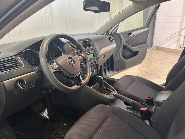 Used 2015 Volkswagen Jetta SE FWD image 10