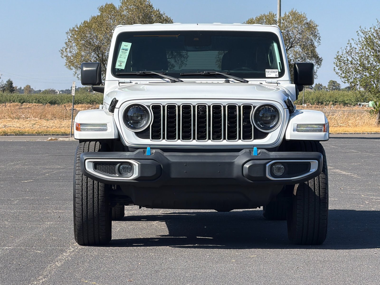 Used 2024 Jeep Wrangler Unlimited Sahara w/ Technology Group AWD/4WD image 9