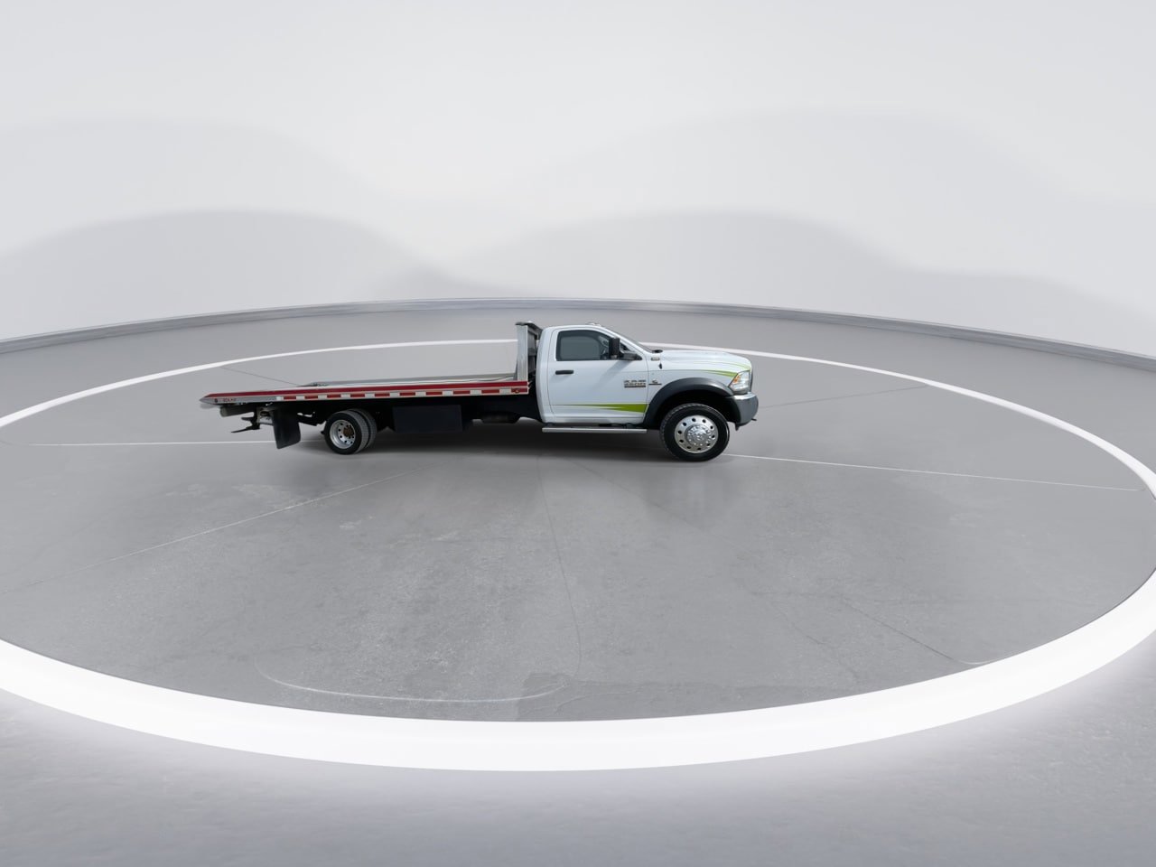 Used 2015 RAM 5500 Tradesman w/ Power & Remote Entry Group AWD/4WD image 5