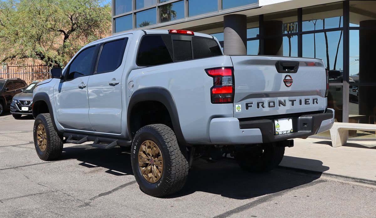 Used 2022 Nissan Frontier Pro-X RWD image 10