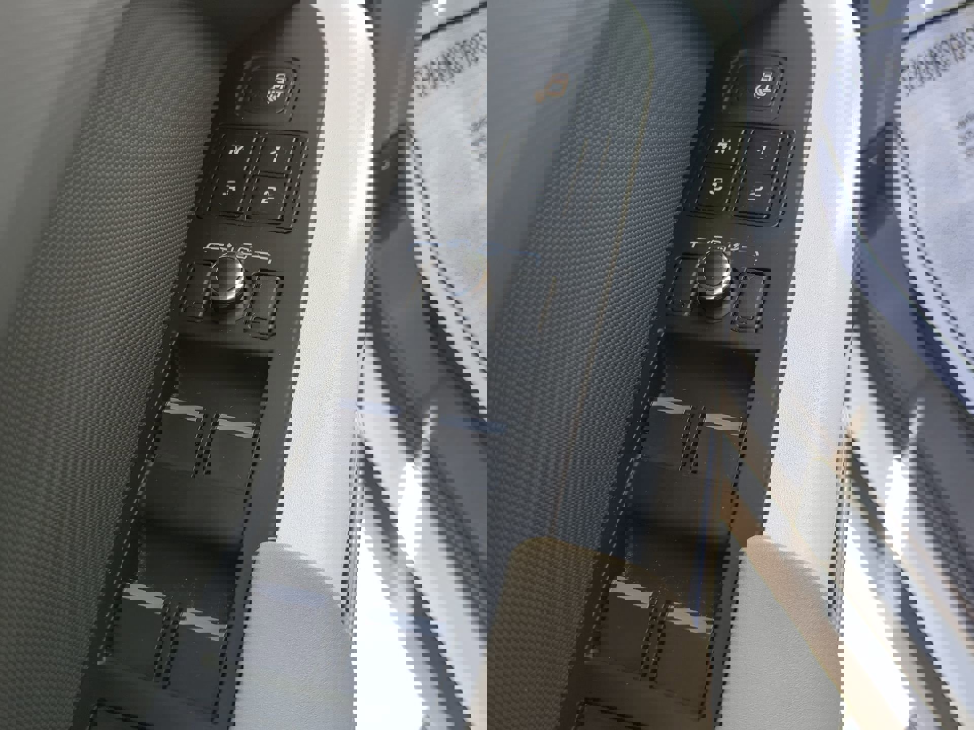 Used 2022 Land Rover Defender 110 SE image 47