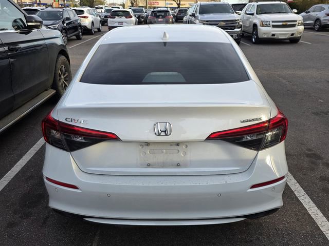 Used 2022 Honda Civic Touring image 3