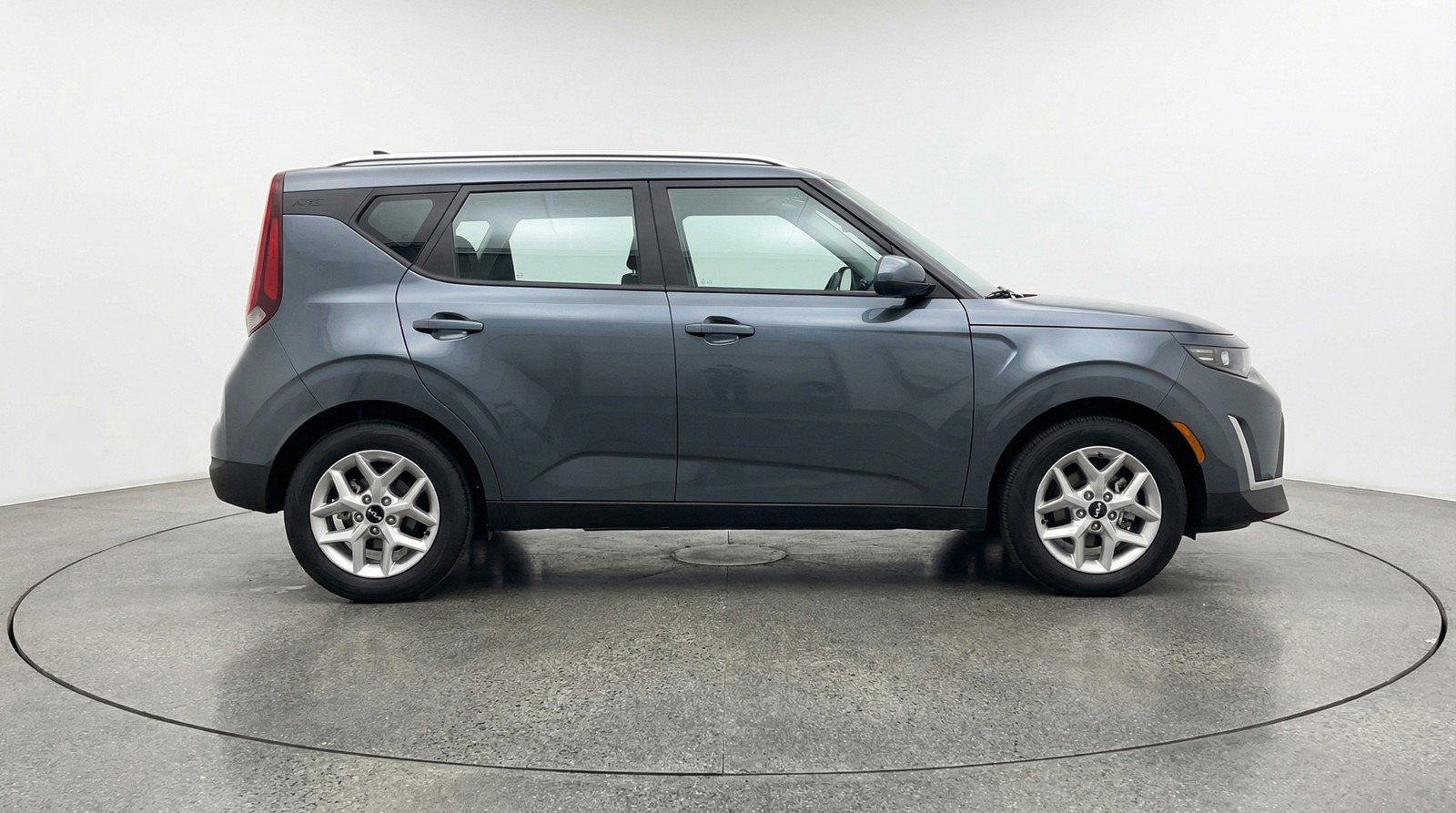 Used 2025 Kia Soul LX w/ LX Technology Package image 11