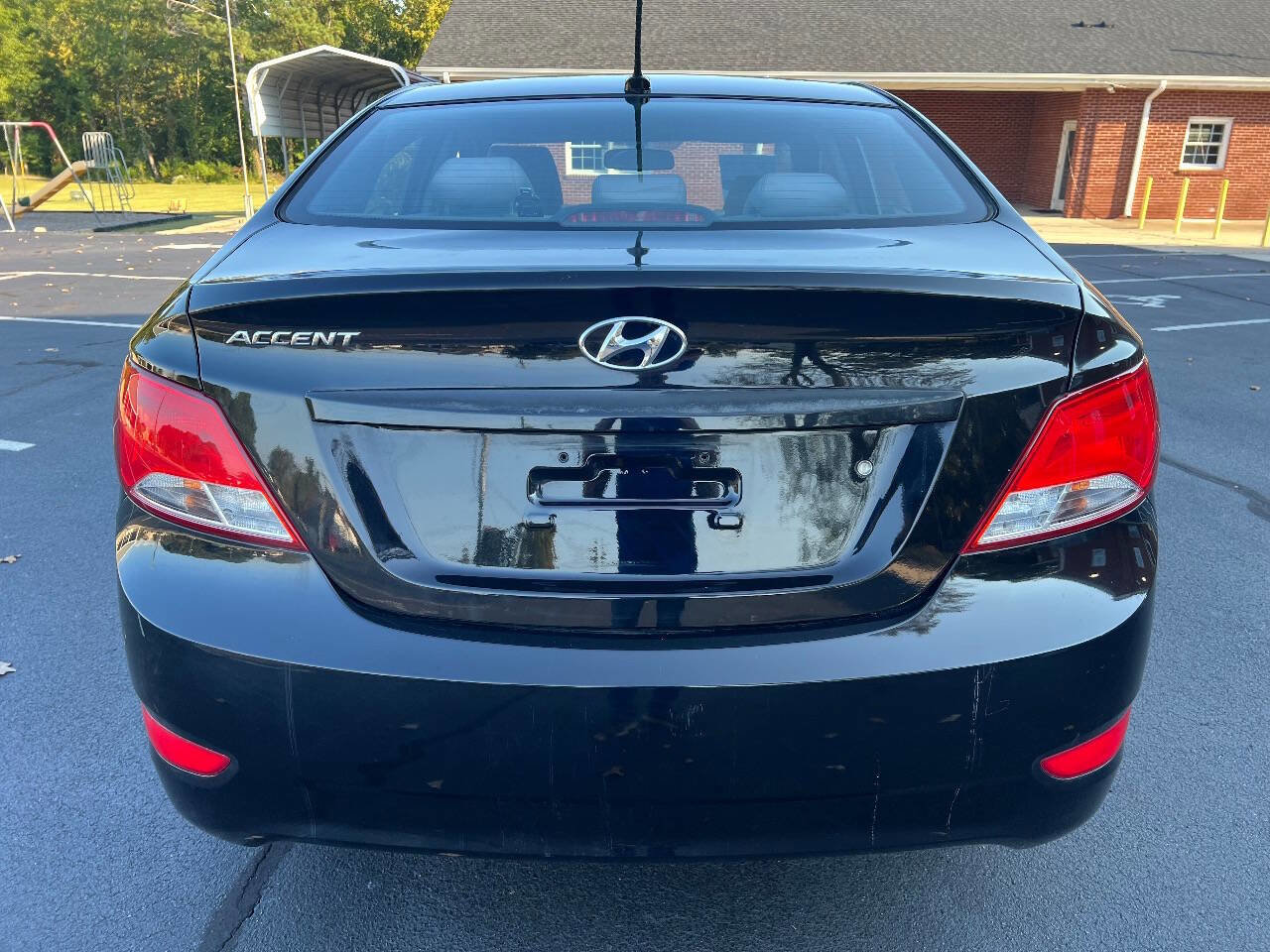 Used 2015 Hyundai Accent GLS image 6