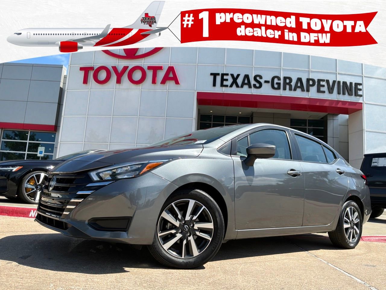 Used 2025 Nissan Versa SV FWD image 1