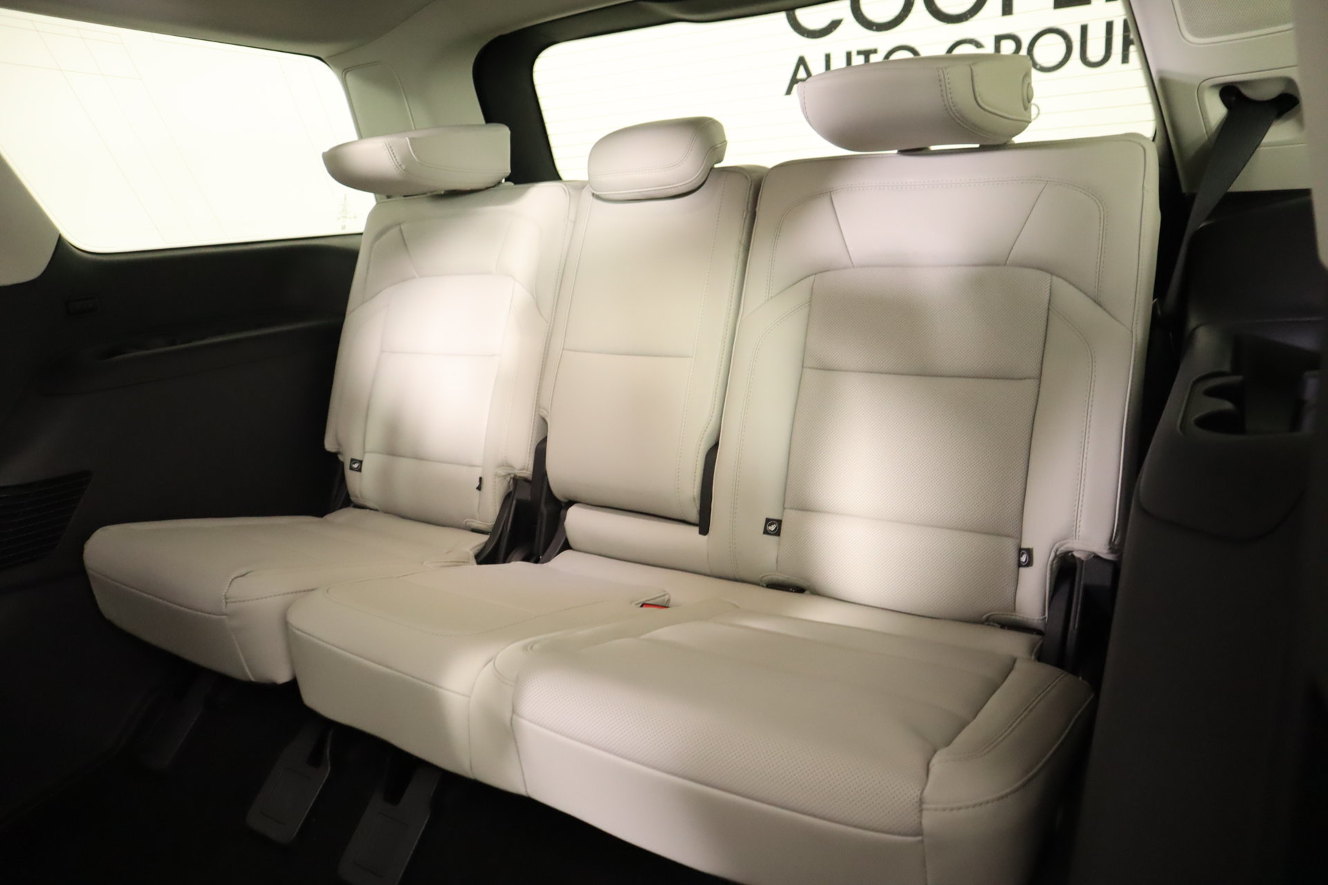 New 2026 Lincoln Navigator Reserve w/ Jet Appearance Package AWD/4WD image 13
