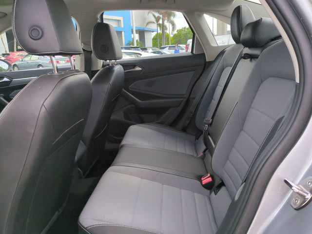 Used 2025 Volkswagen Jetta SE FWD image 15