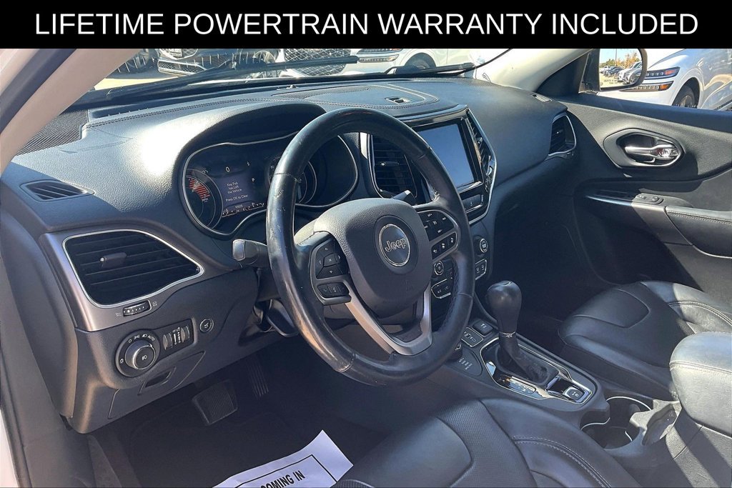 Used 2019 Jeep Cherokee Limited w/ Luxury Group AWD/4WD image 12