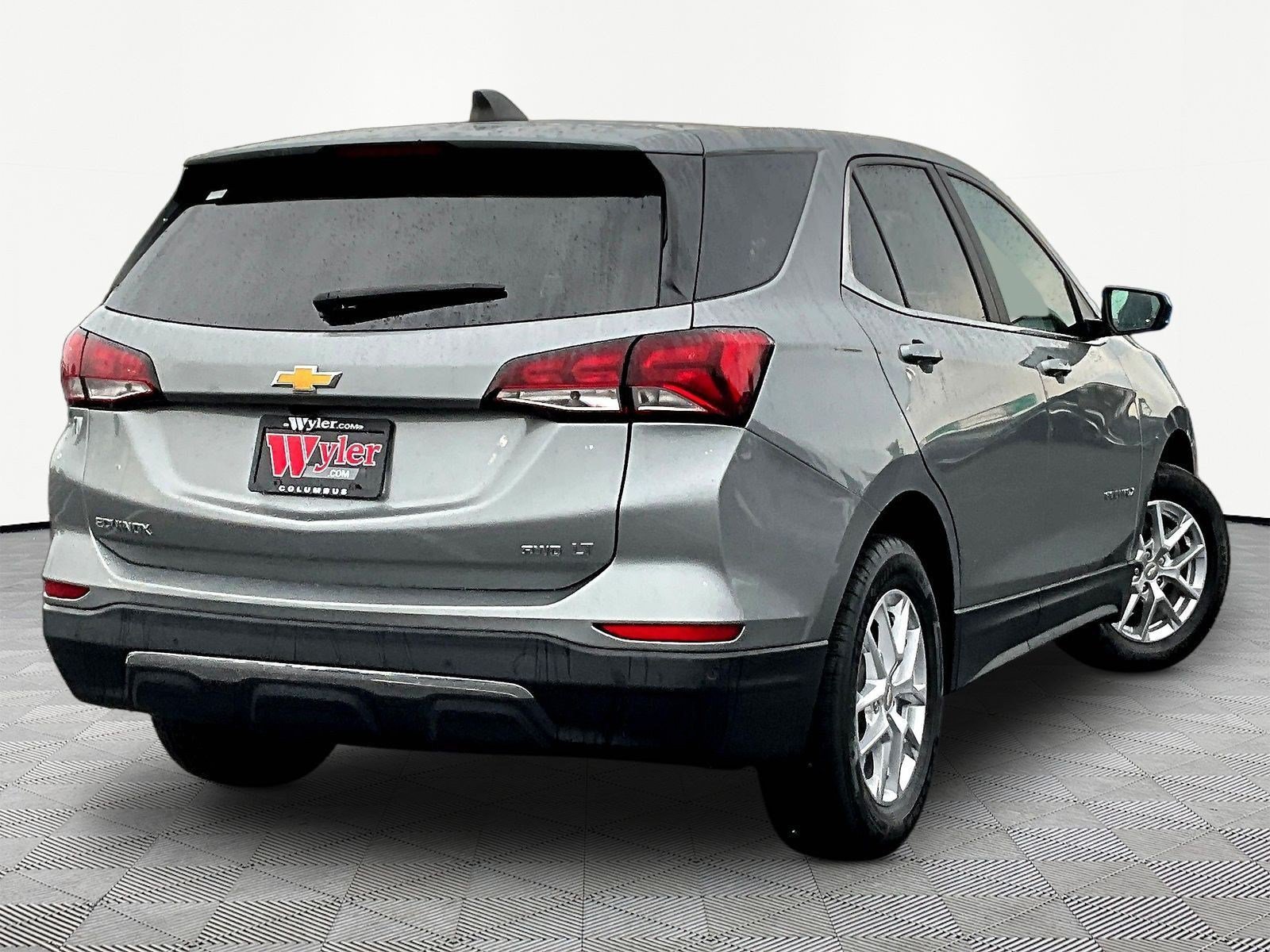 Used 2023 Chevrolet Equinox LT AWD/4WD image 6