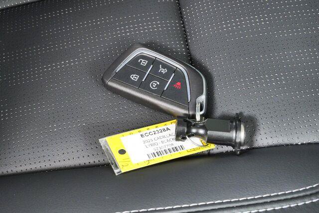 Used 2025 Cadillac Lyriq Sport AWD/4WD image 10