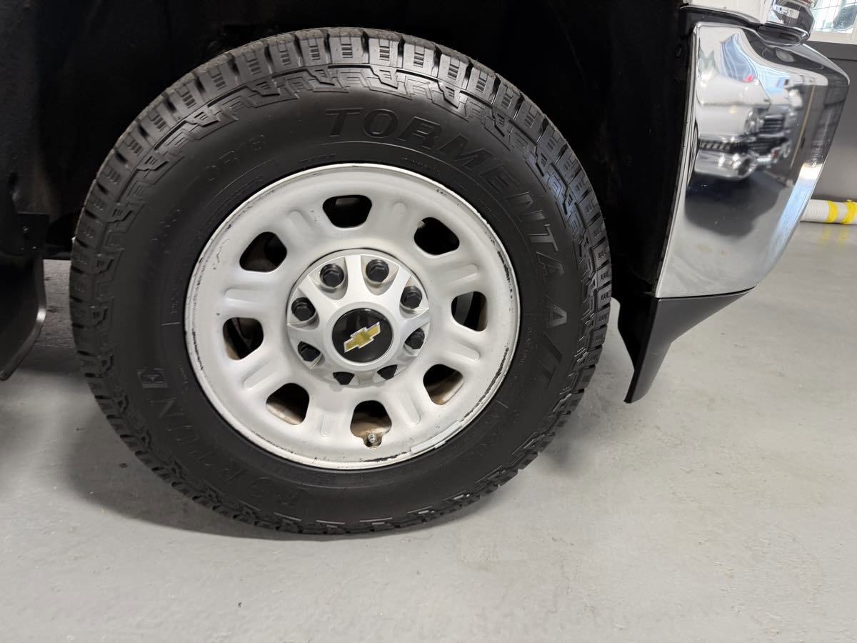 Used 2016 Chevrolet Silverado 3500 W/T image 2