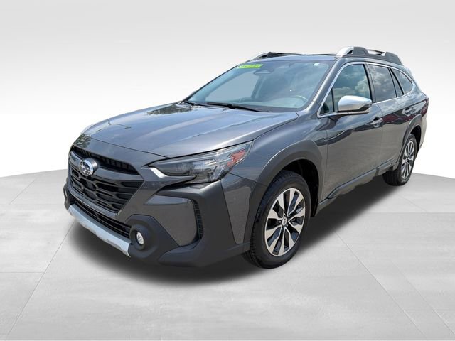 Certified 2025 Subaru Outback Touring AWD/4WD image 3