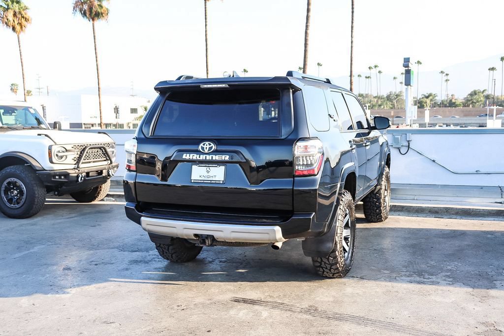 Used 2021 Toyota 4Runner TRD Off-Road Premium w/ Moonroof Package AWD/4WD image 9