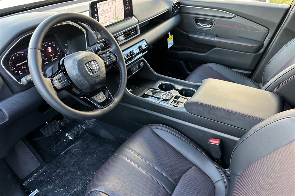 New 2026 Honda Pilot Black Edition image 10