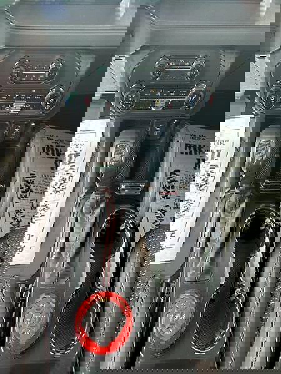 New 2025 Ford Bronco Raptor image 21