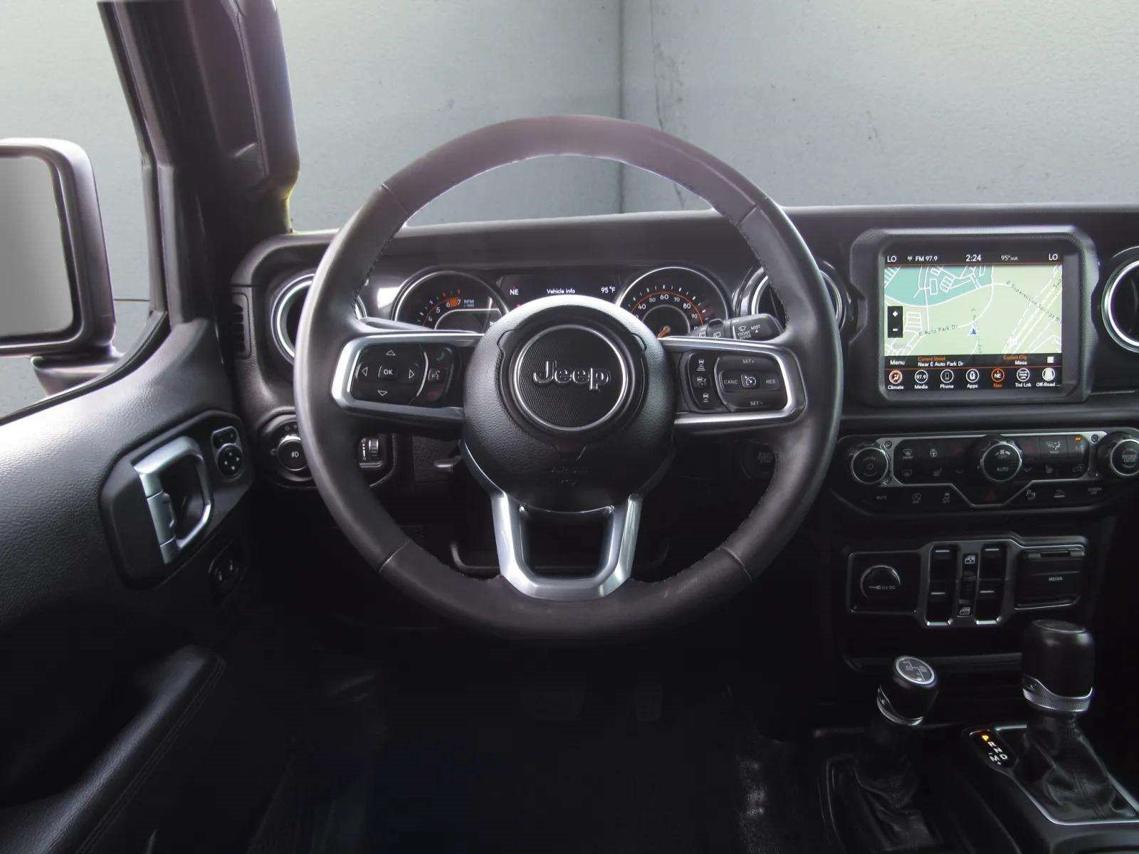 Used 2023 Jeep Wrangler Unlimited Sahara AWD/4WD image 23