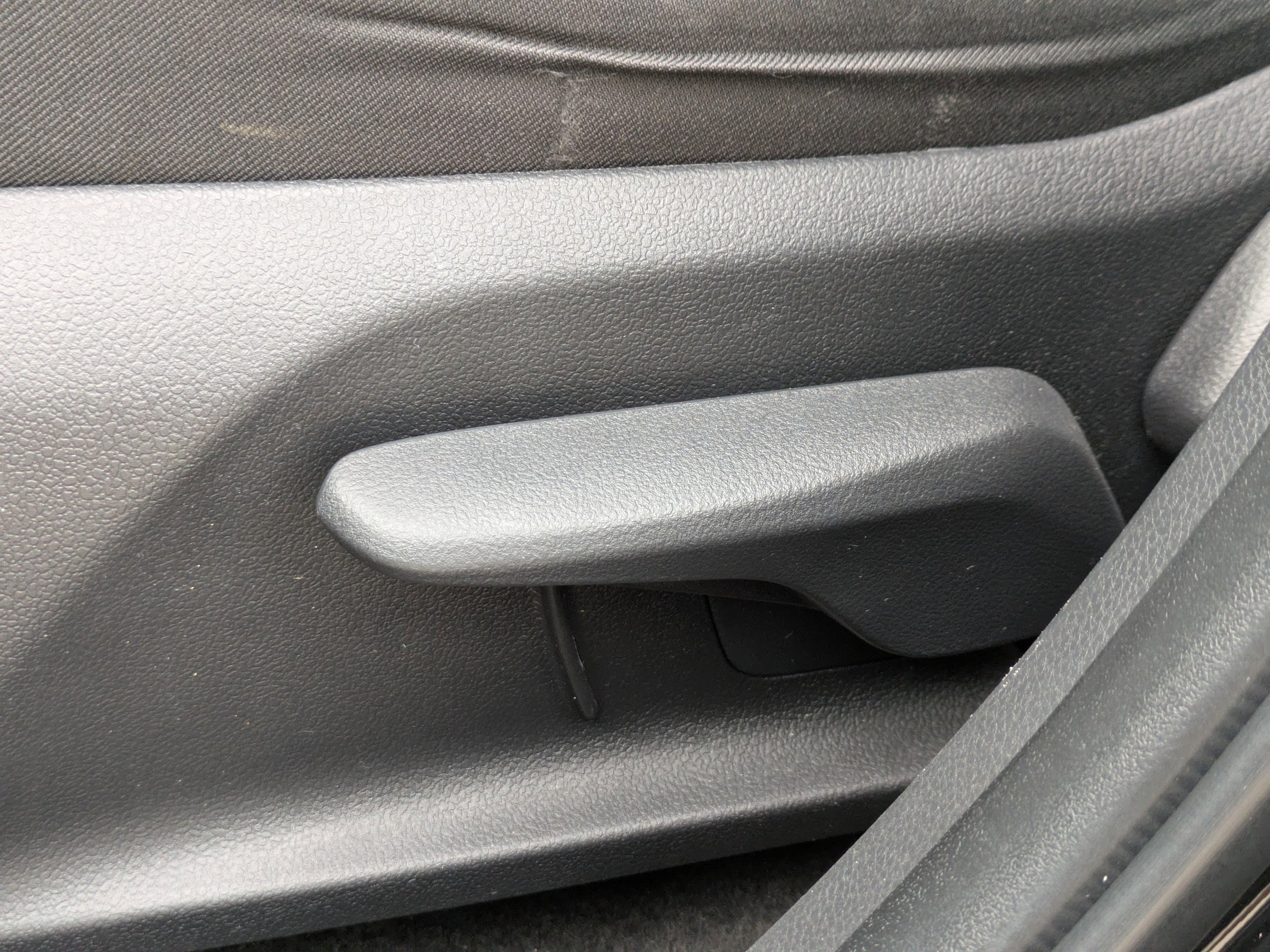 Used 2023 Toyota RAV4 LE image 21