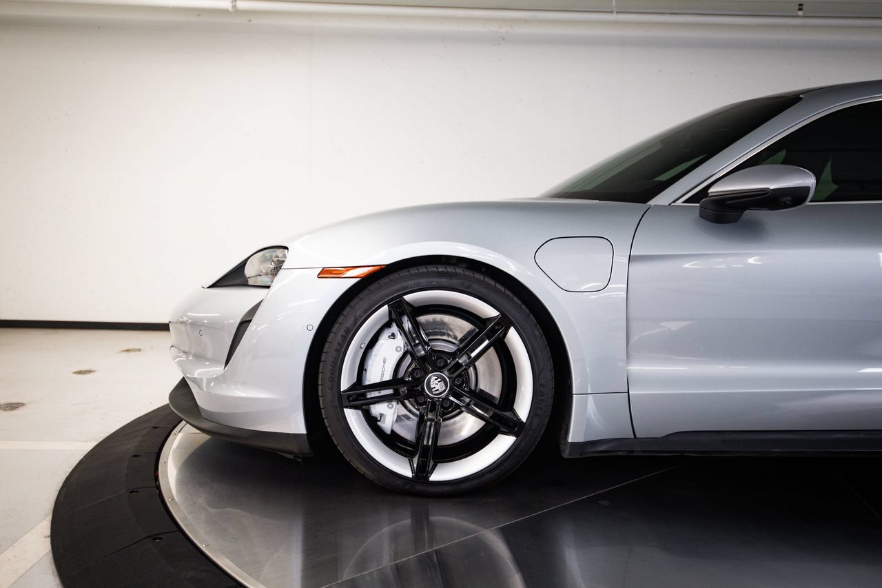 Certified 2024 Porsche Taycan 4S AWD/4WD image 11