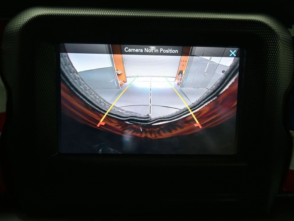 Used 2022 Jeep Wrangler Sport image 18