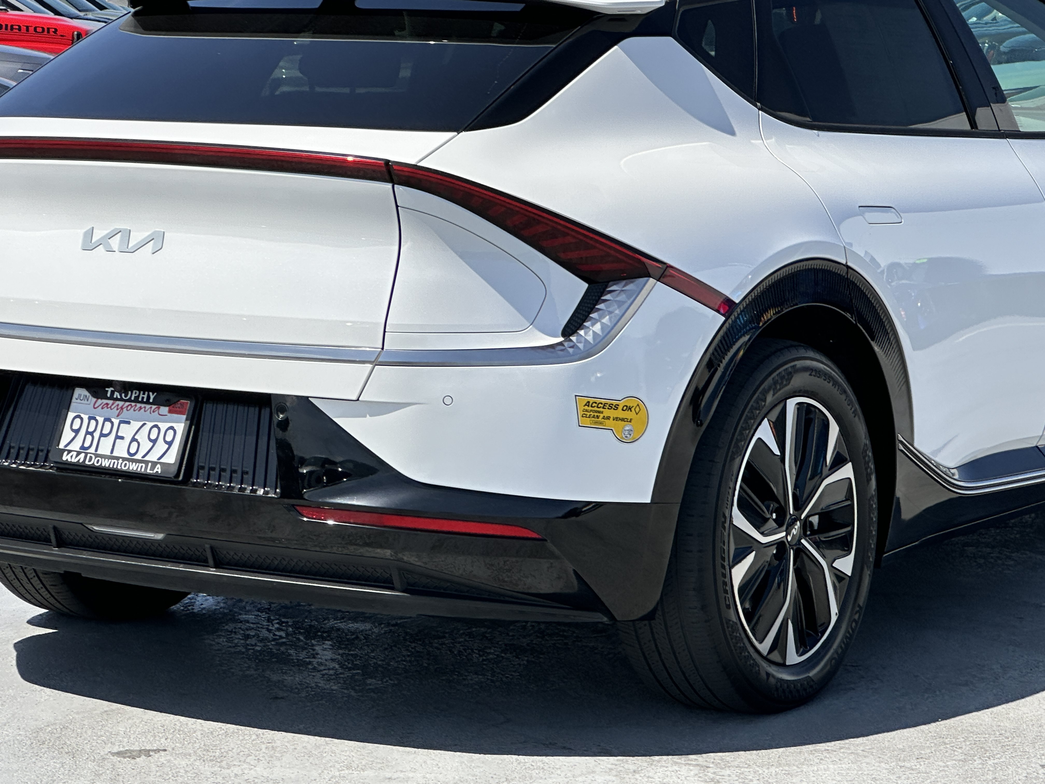 Used 2022 Kia EV6 Wind RWD image 8