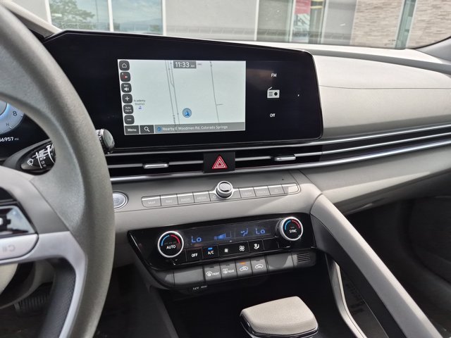 Used 2024 Hyundai Elantra SEL FWD image 15