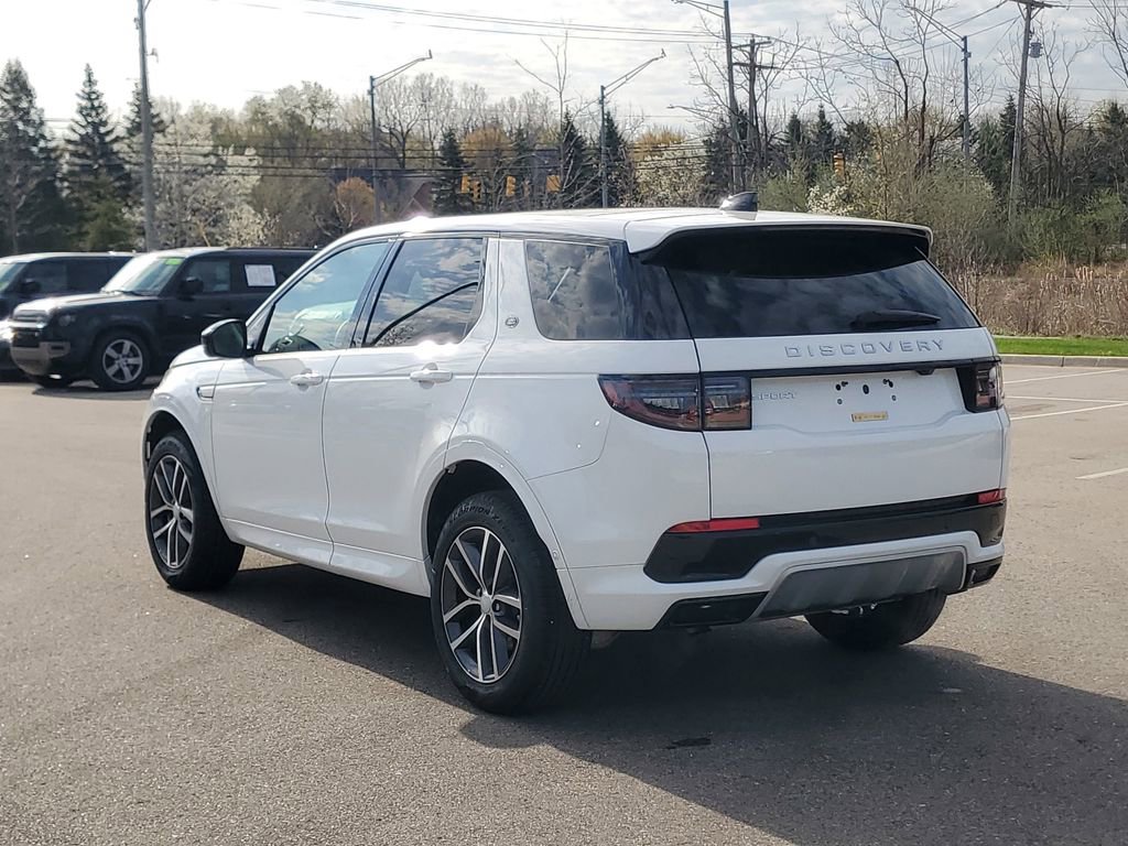 Used 2025 Land Rover Discovery Sport S image 7