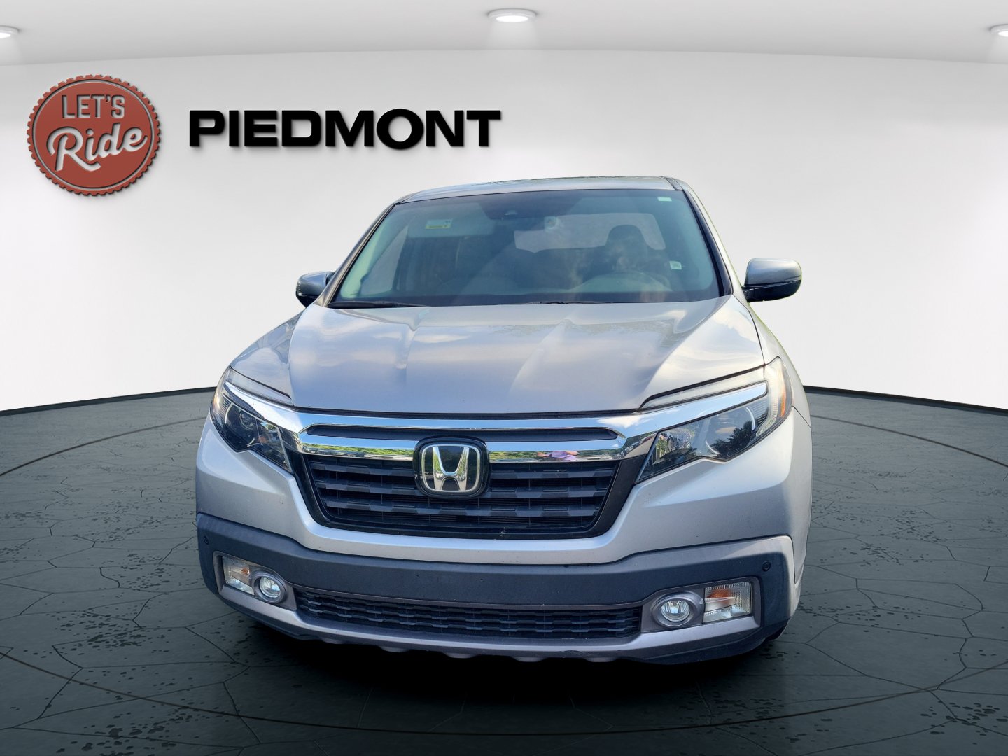 Used 2018 Honda Ridgeline RTL-E image 2