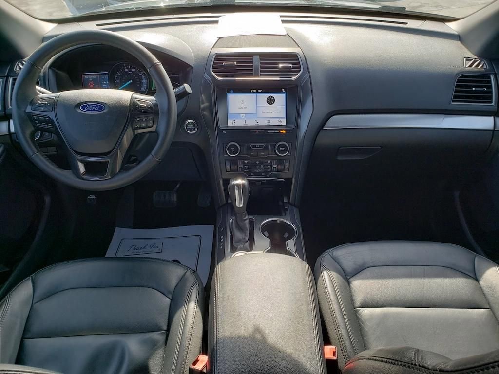 Used 2018 Ford Explorer XLT w/ Equipment Group 202A image 16