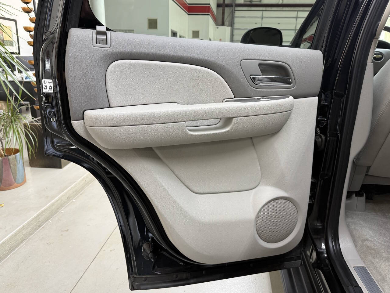 Used 2007 Chevrolet Tahoe LS RWD image 12