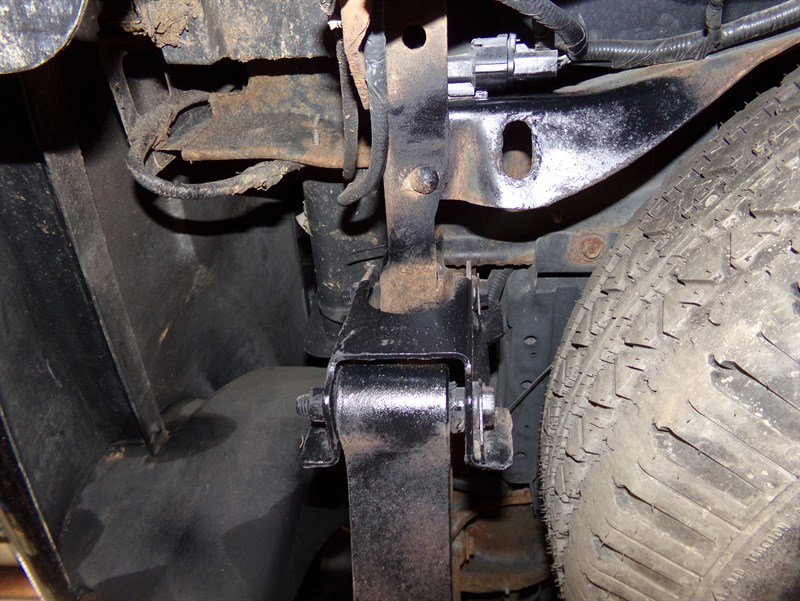 Used 2004 Ford Explorer Sport Trac XLT AWD/4WD image 96