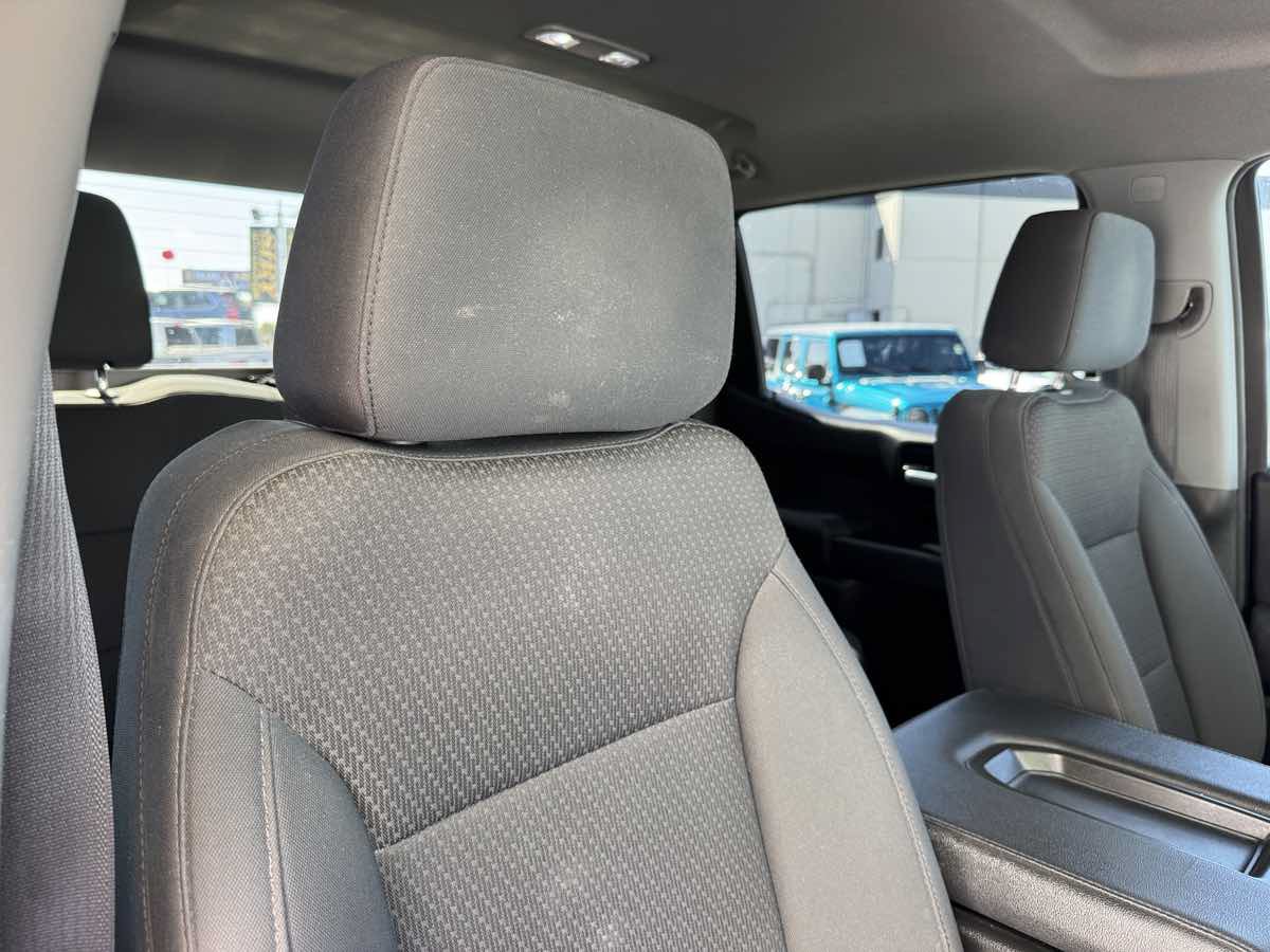 Used 2021 Chevrolet Silverado 1500 Custom Trail Boss AWD/4WD image 14