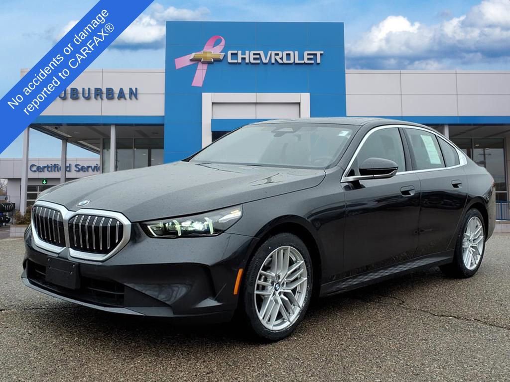 Used 2025 BMW 530i xDrive w/ Premium Package 360° Tour