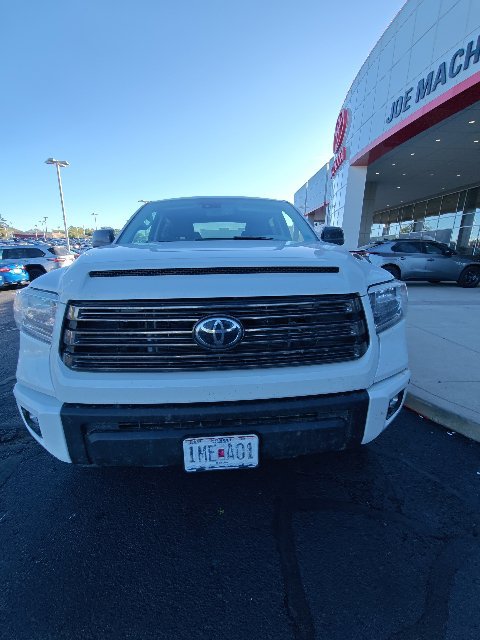 Used 2021 Toyota Tundra Limited w/ Limited Premium Package AWD/4WD image 4