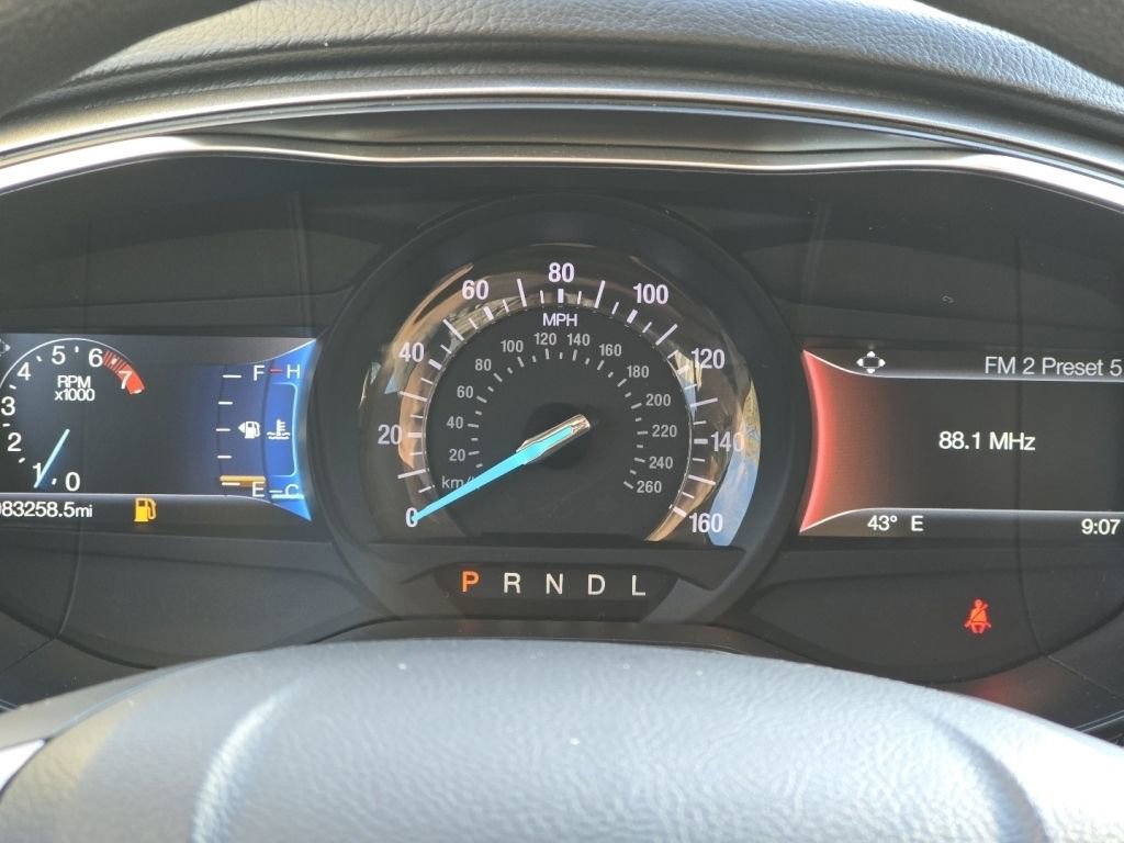 Used 2020 Ford Fusion SE image 25