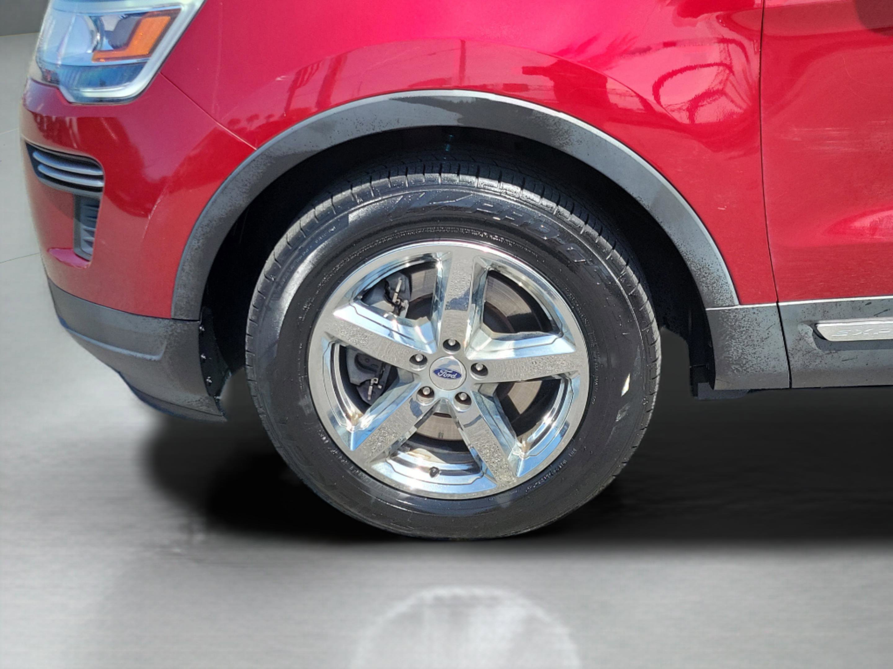 Used 2018 Ford Explorer XLT FWD image 32