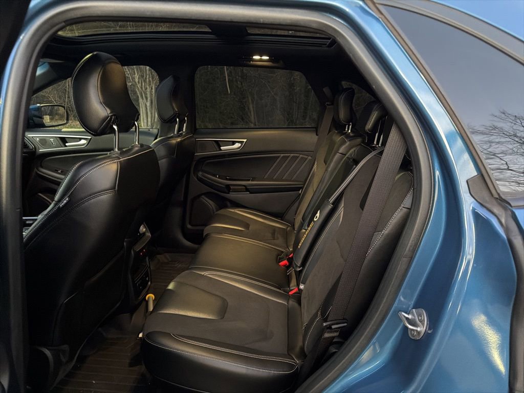 Used 2019 Ford Edge ST w/ Equipment Group 401A image 9