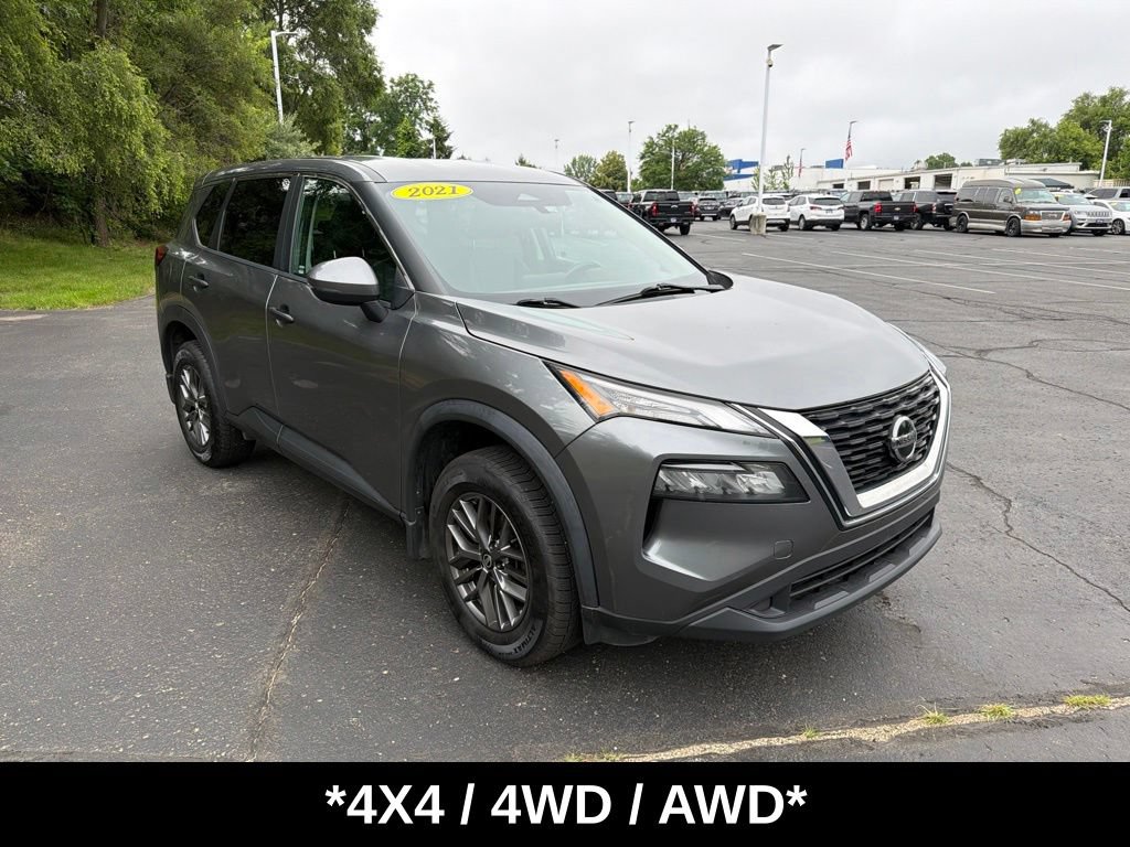 Used 2021 Nissan Rogue S AWD/4WD image 2