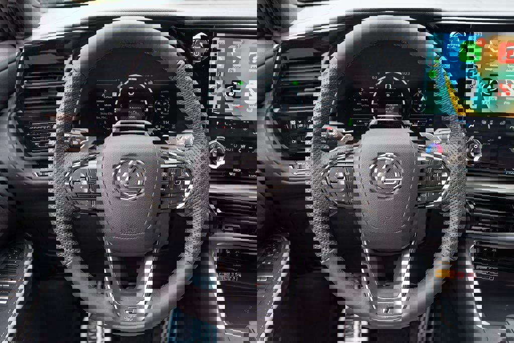 New 2026 Lexus TX 500h AWD image 19