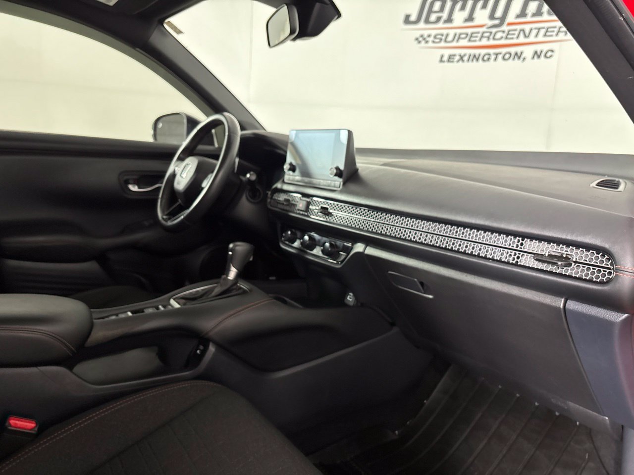 Used 2025 Honda HR-V Sport image 26